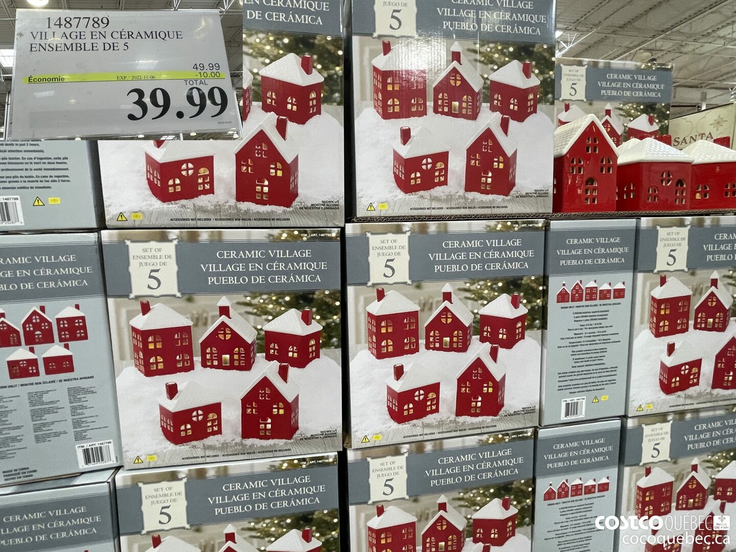 1487789 VILLAGE EN CERAMIQUE ENSEMBLE DE 5  ($10.00 INSTANT SAVINGS EXPIRES ON 2022-11-06) $39.99