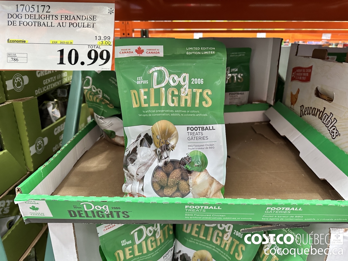 1705172 DOG DELIGHTS FRIANDISE DE FOOTBALL AU POULET  ($3.00 INSTANT SAVINGS EXPIRES ON 2023-02-26) $10.99