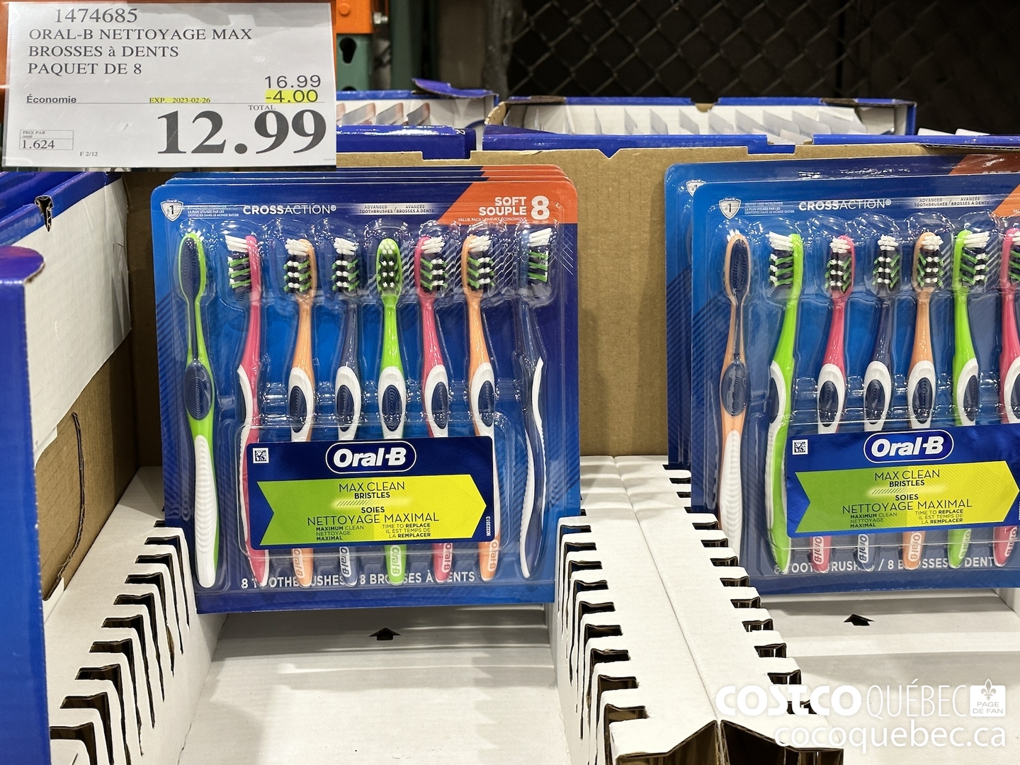 1474685 ORAL-B NETTOYAGE MAX BROSSES 4 DENTS PAQUET DE 8 ($4.00 INSTANT SAVINGS EXPIRES ON 2023-02-26) $12.99