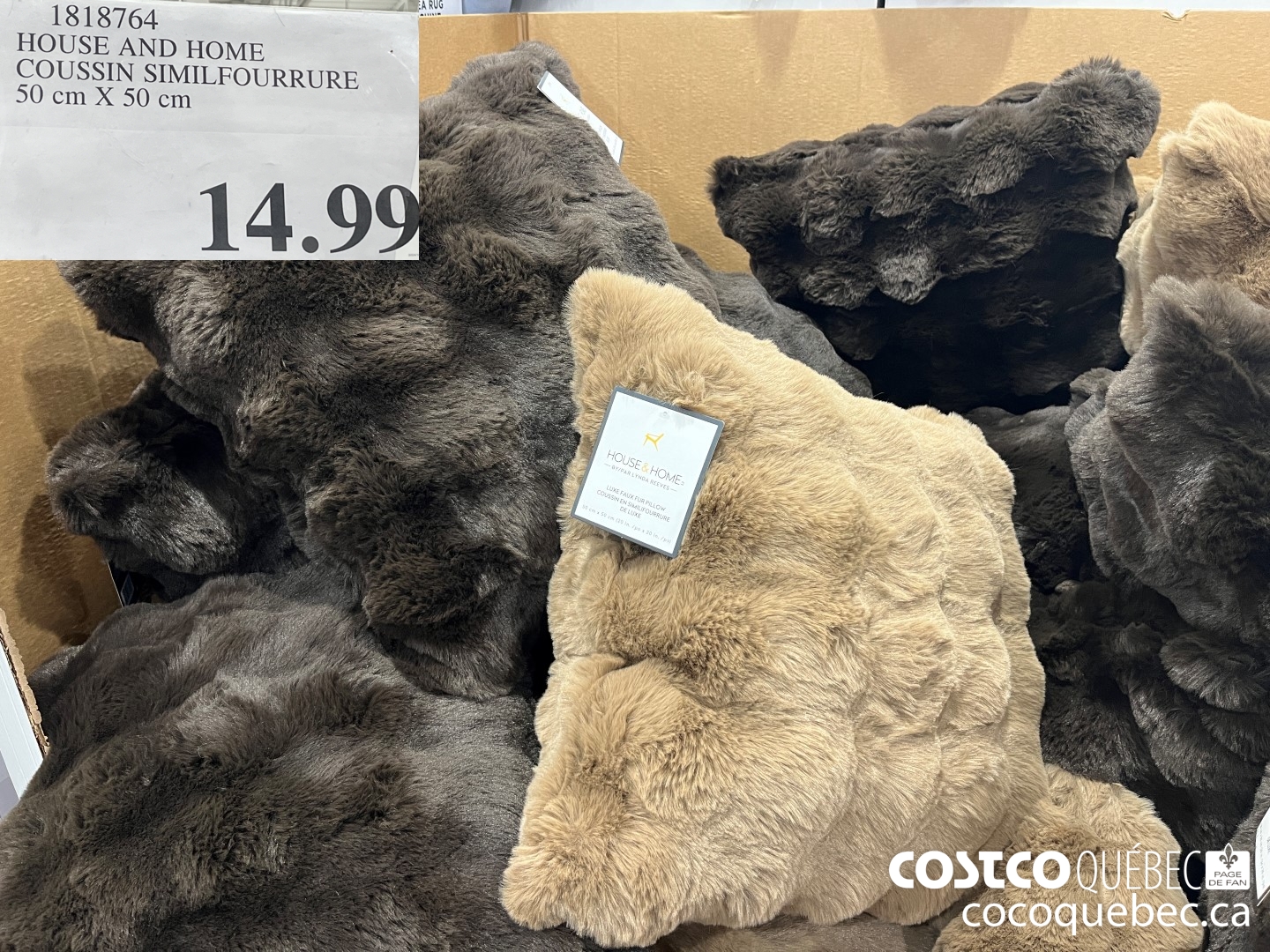 1818764 HOUSE AND HOME COUSSIN SIMILFOURRURE 50 cm X 50 cm  $14.99