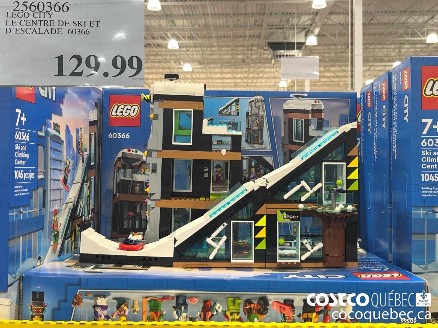 2560366 LEGO CITY LE CENTRE DE SKI ET D'ESCALADE  $129.99