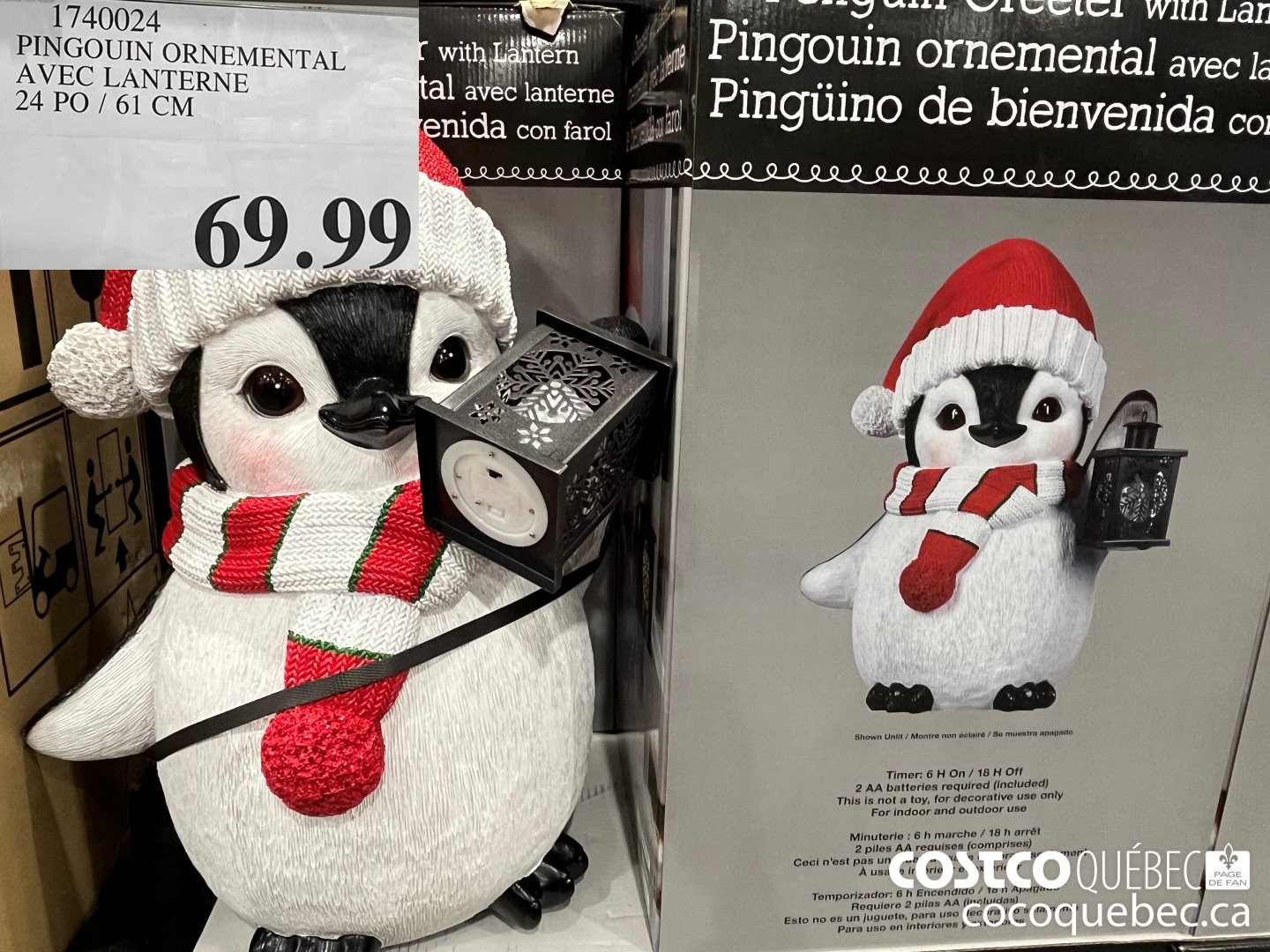 1740024 PINGOUIN ORNEMENTAL AVEC LANTERNE 24 PO / 61 CM  $69.99