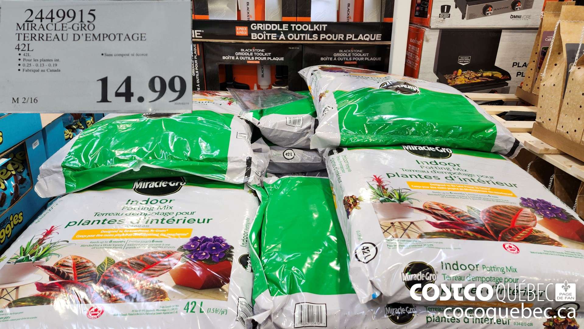 2449915 MIRACLE-GRO TERREAU D'EMPOTAGE 42L  $14.99