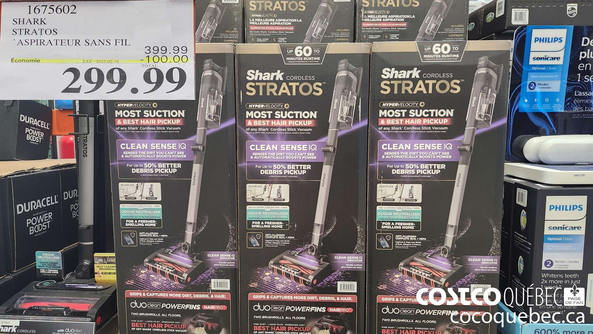 1675602 SHARK STRATOS ASPIRATEUR-BALAI AVEC BROSSE AUTONETTOYANTE  ($100.00 INSTANT SAVINGS EXPIRES ON 2025-02-16) $299.99