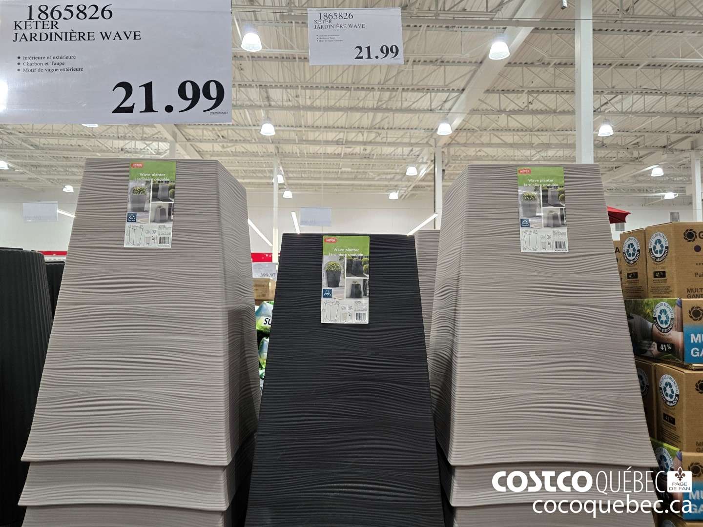 1865826 KETER JARDINIERE WAVE  $21.99