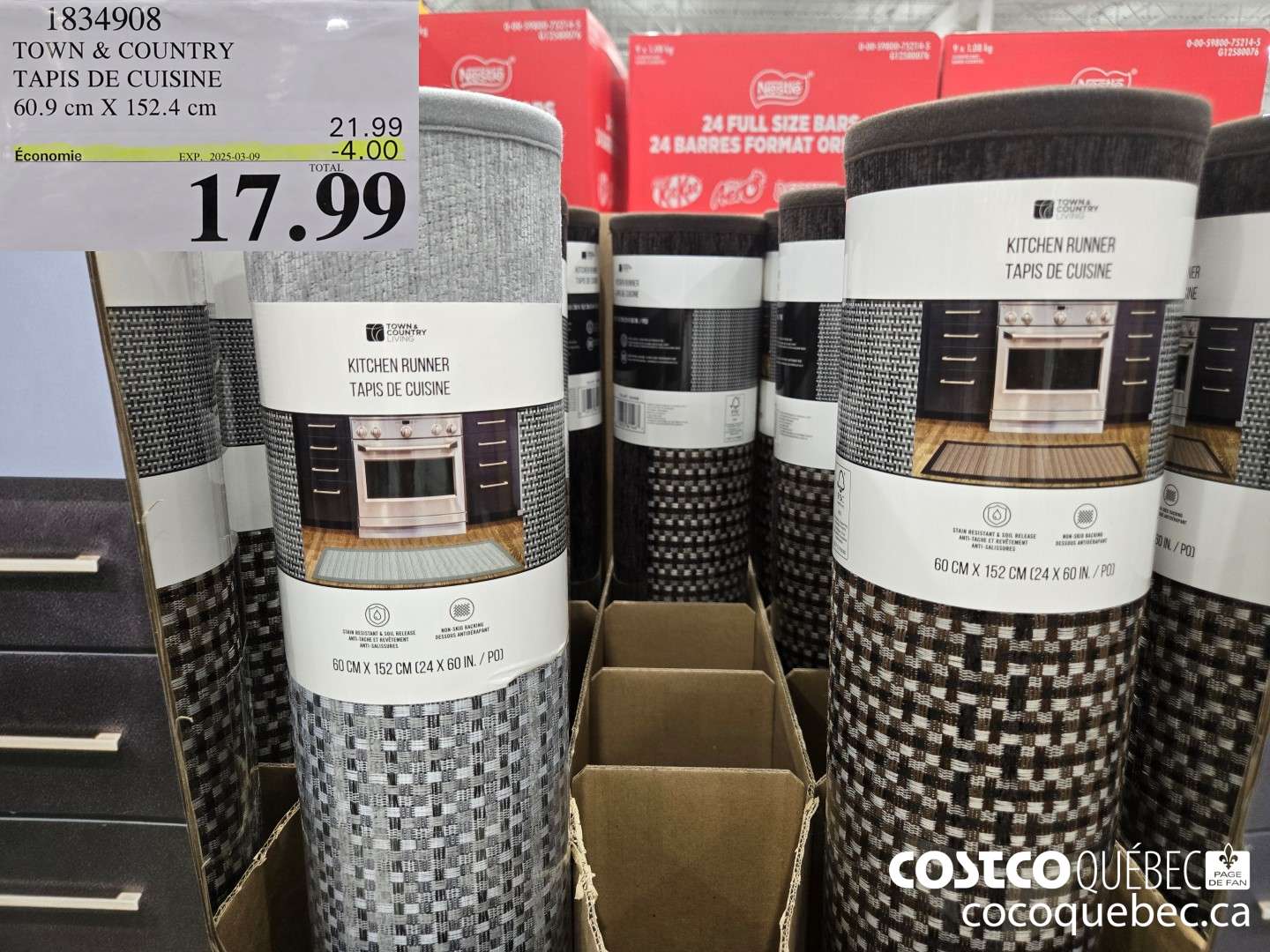 13834908 TOWN & COUNTRY TAPIS DE CUISINE 60.9 cm X 152.4 cm  ($4.00 INSTANT SAVINGS EXPIRES ON 2025-03-09) $17.99