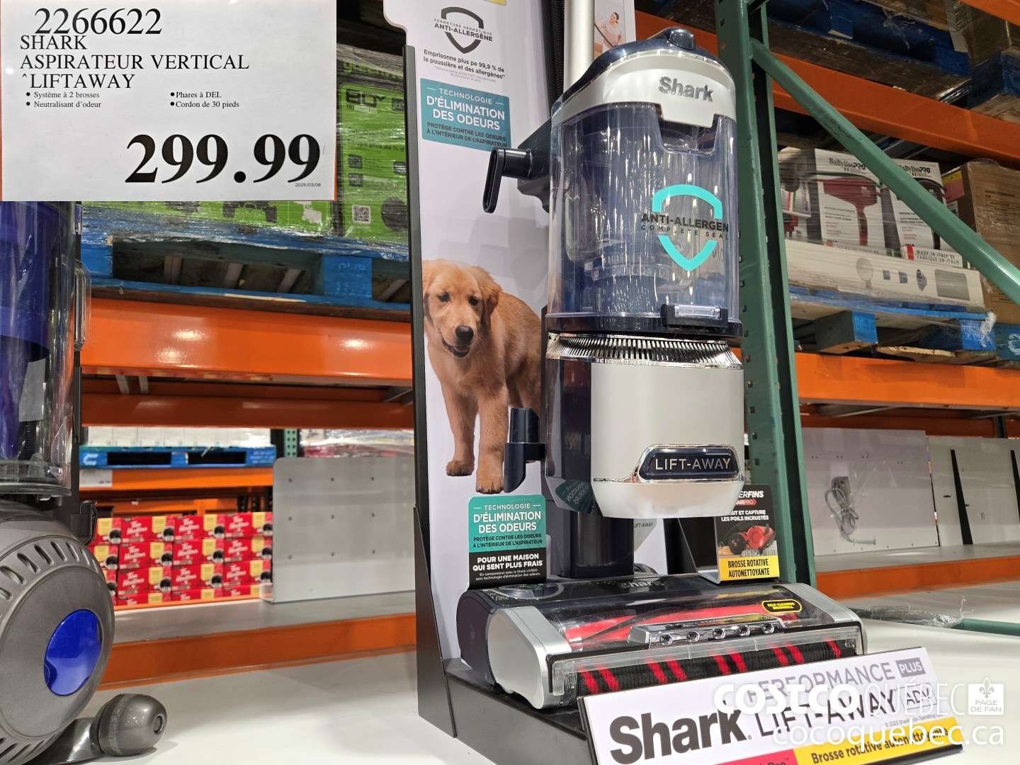 2266622 SHARK ASPIRATEUR VERTICAL LIFTAWAY  $299.99