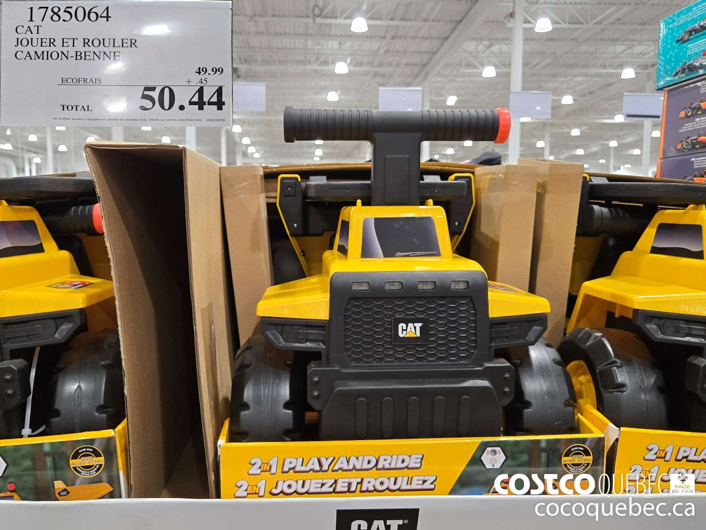1785064 CAT JOUER ET ROULER CAMION-BENNE  $50.44
