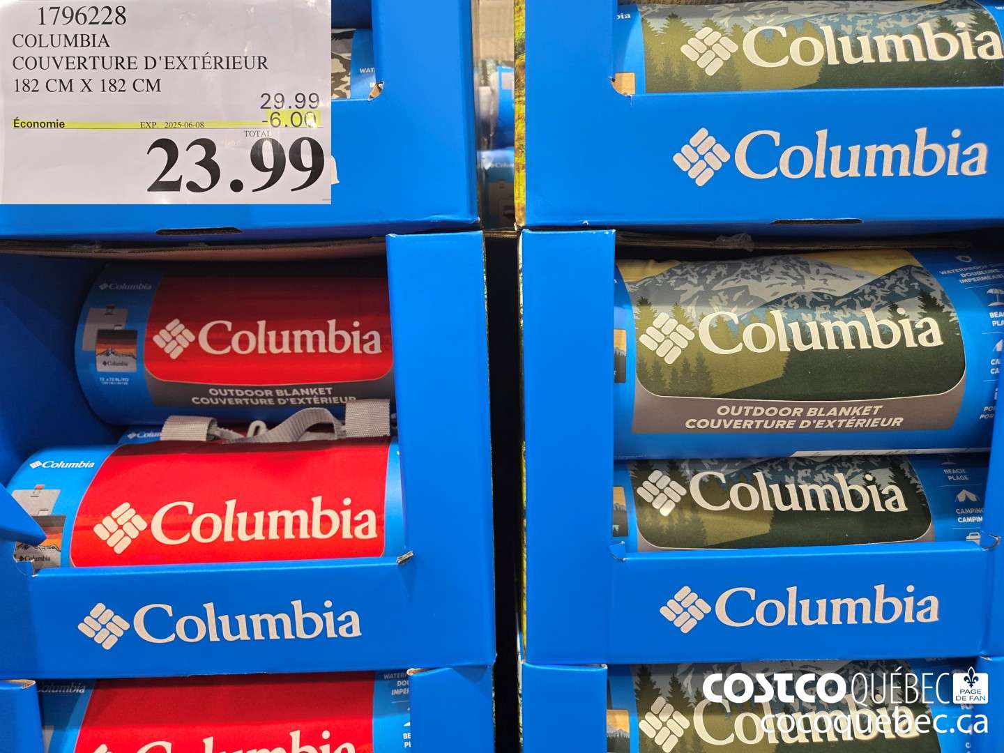 1796228 COLUMBIA COUVERTURE D'EXTERIEUR 182 CM X 182 CM  ($6.00 INSTANT SAVINGS EXPIRES ON 2025-06-08) $23.99