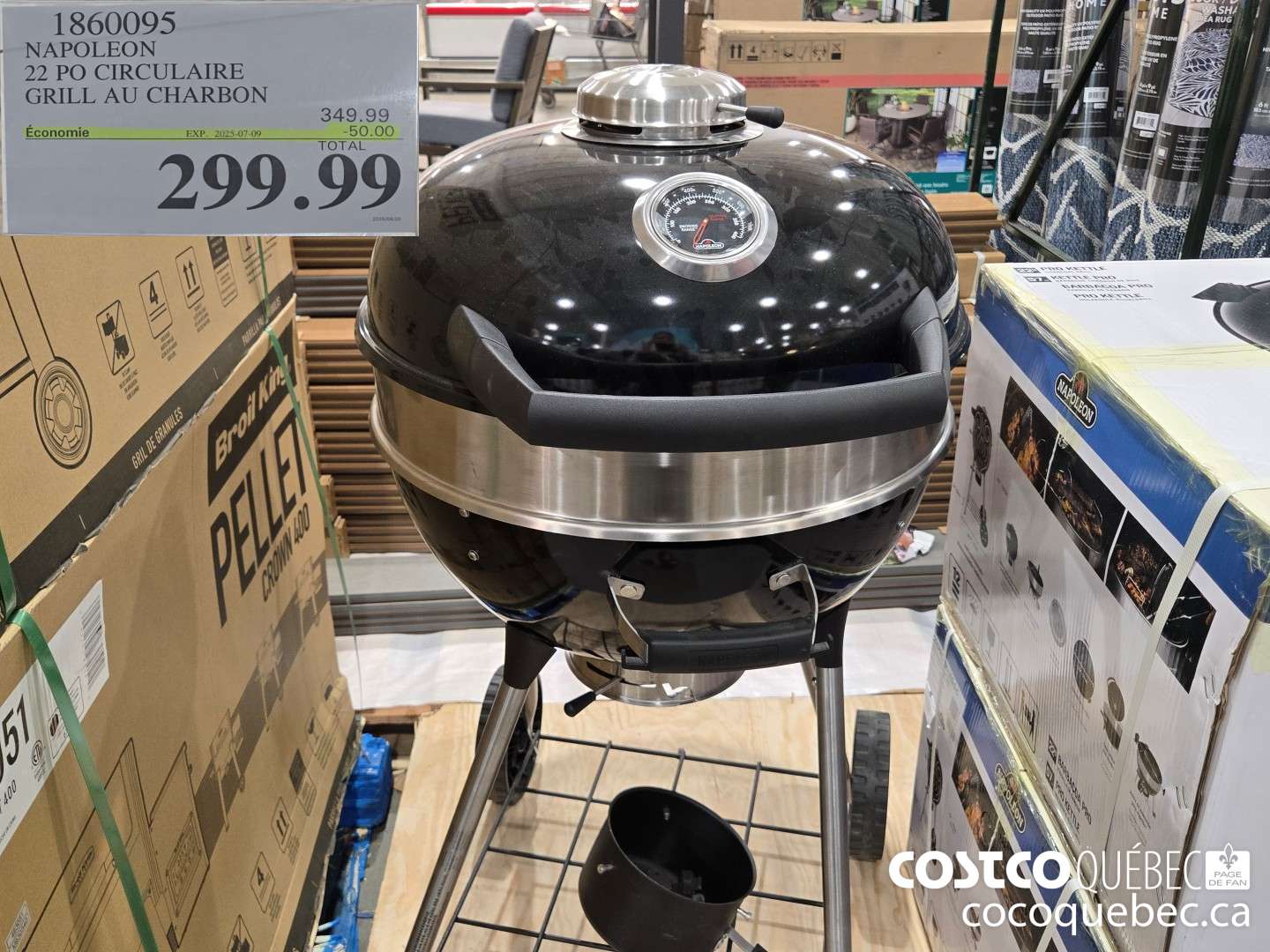 1860095 NAPOLEON 22 PO CIRCULAIRE GRILL AU CHARBON  ($50.00 INSTANT SAVINGS EXPIRES ON 2025-07-09) $299.99