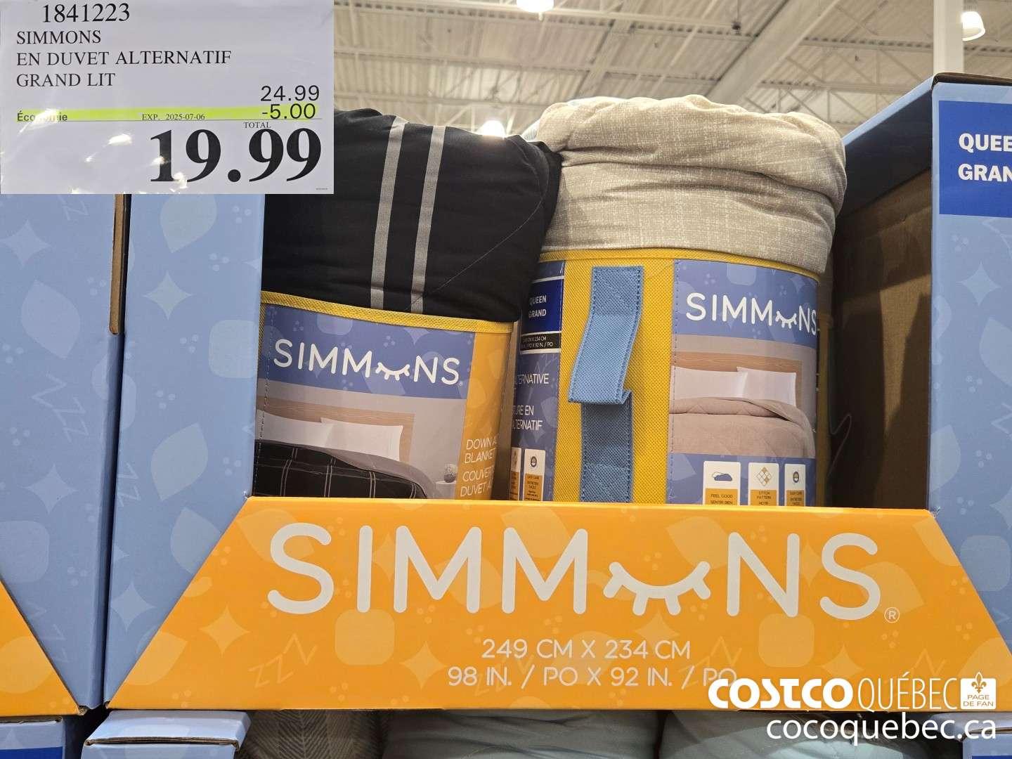 1841223 SIMMONS EN DUVET ALTERNATIF GRAND LIT  ($5.00 INSTANT SAVINGS EXPIRES ON 2025-07-06) $19.99