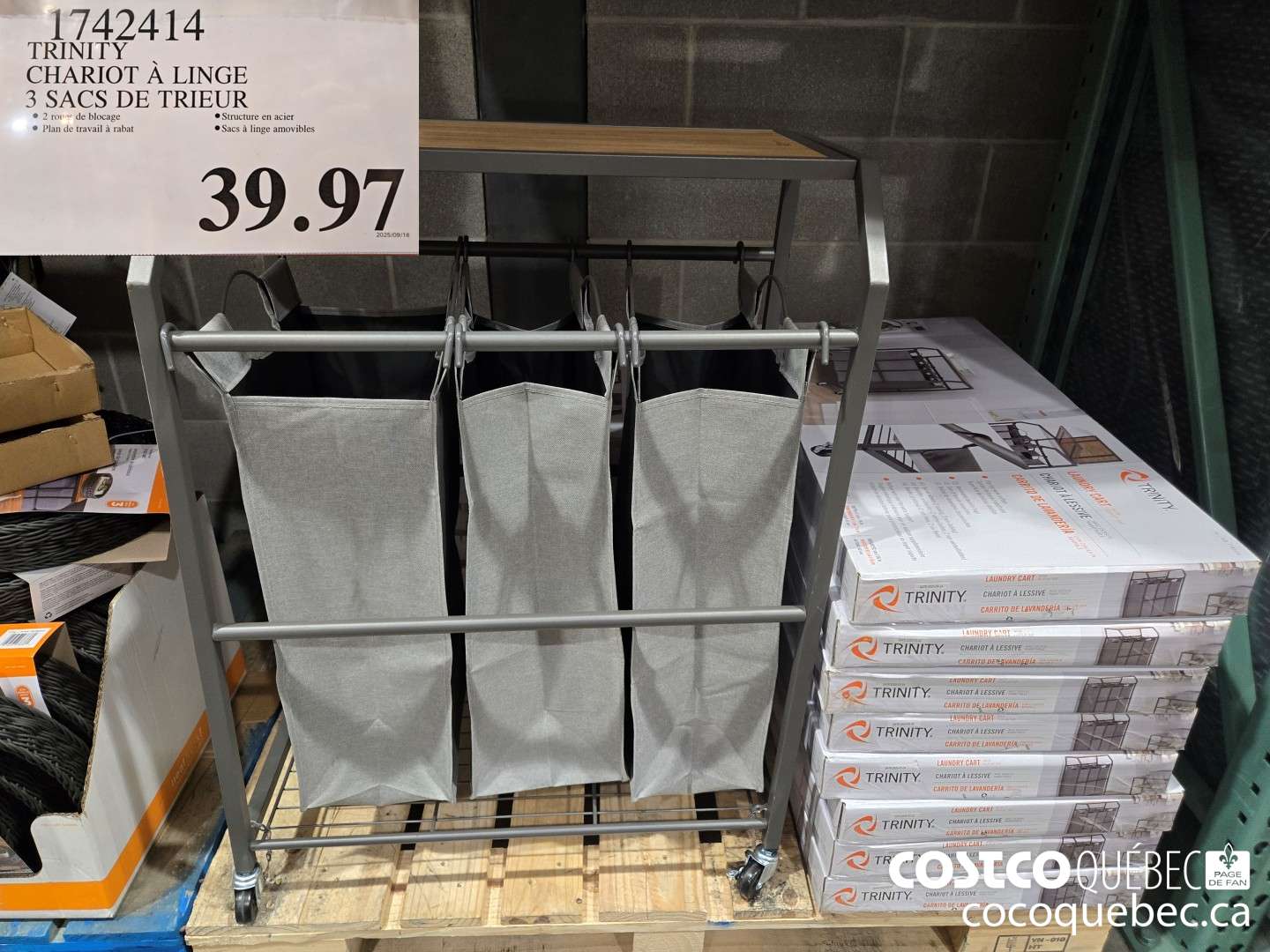 1742414 TRINITY CHARIOT A LINGE D SACS DE TRIEUR  $39.97