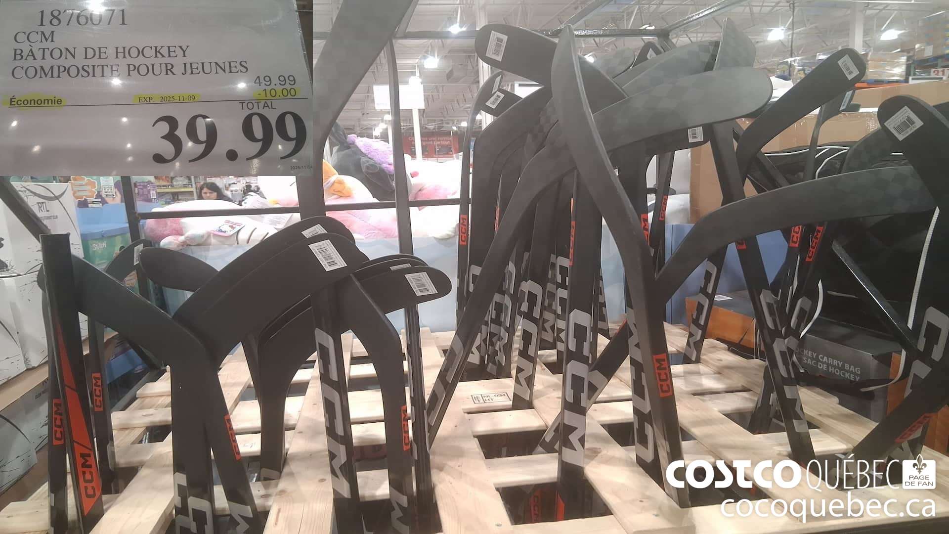 1876071 CCM BATON DE HOCKEY COMPOSITE POUR JEUNES ($10.00 INSTANT SAVINGS EXPIRES ON 2025-11-09) $39.99