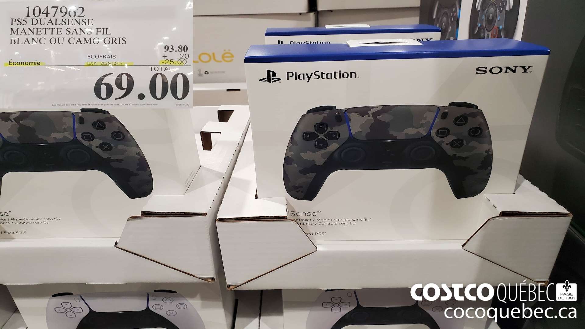 1047902 PS5 DUALSENSE MANETTE SANS FIL BLANC OU CAMO GRIS ($25.00 INSTANT SAVINGS EXPIRES ON 2025-12-17) $69.00