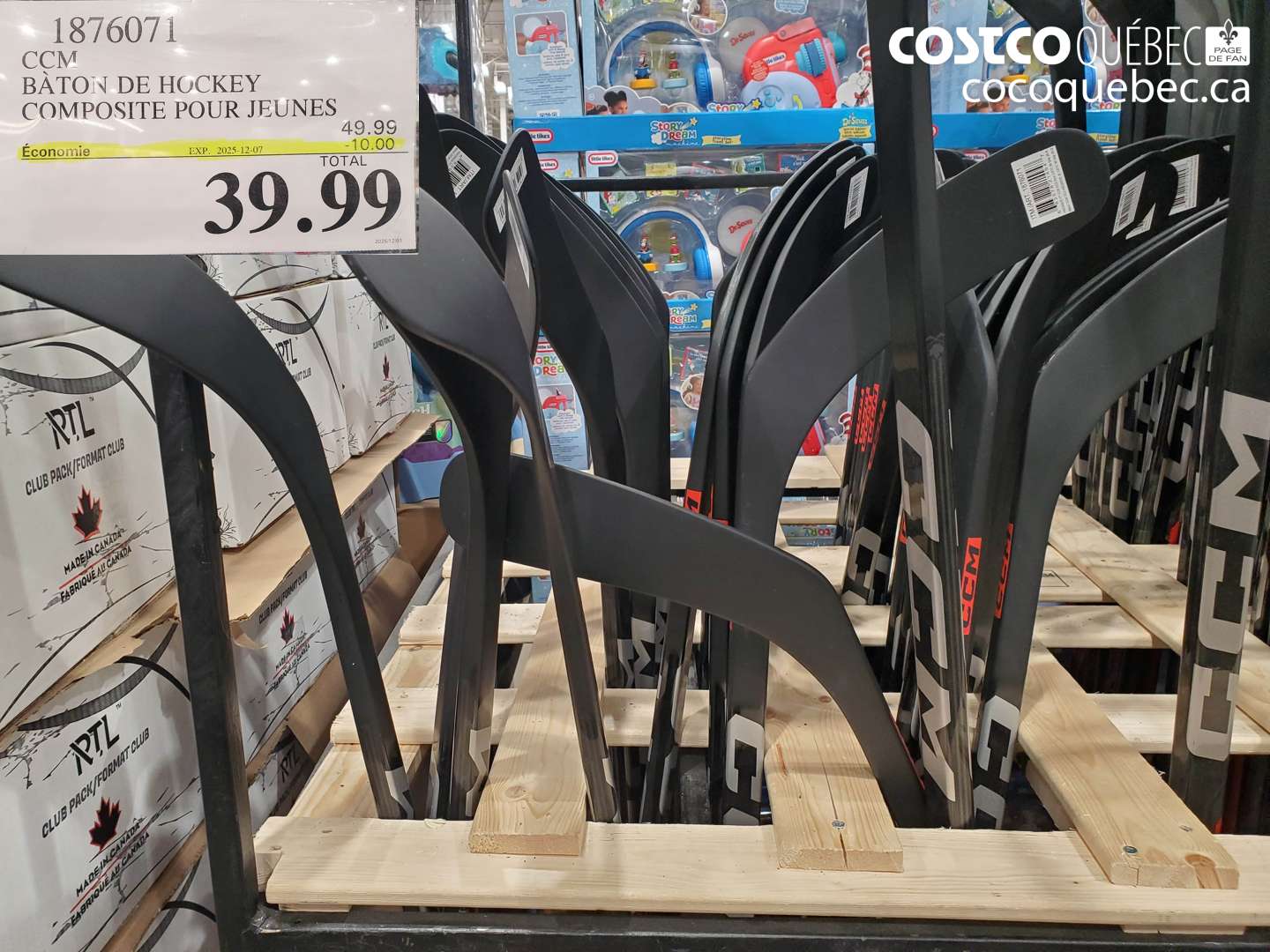 1876071 CCM BATON DE HOCKEY COMPOSITE POUR JEUNES ($10.00 INSTANT SAVINGS EXPIRES ON 2025-12-07) $39.99