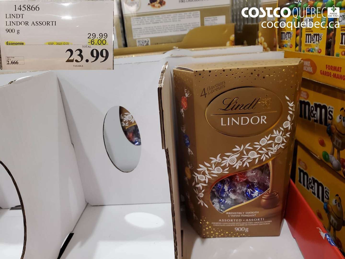 145866 Lindt Lindor Assorti 900 g ($6.00 INSTANT SAVINGS EXPIRES ON 2025-12-21) $23.99