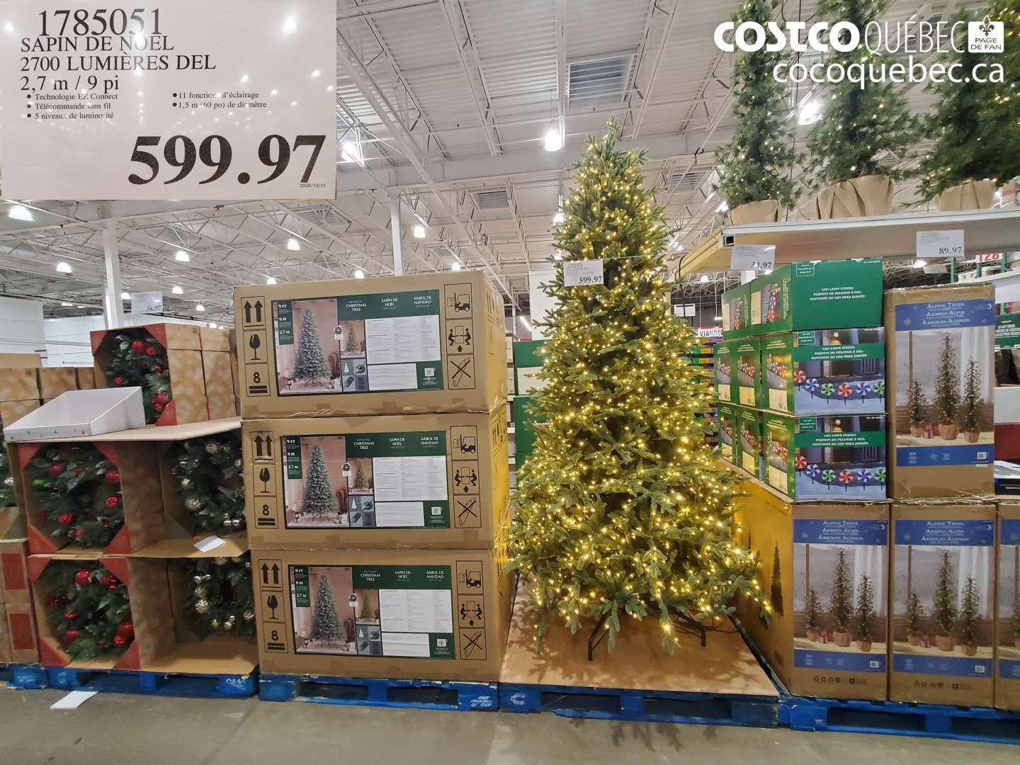 1785051 SAPIN DE NOEL 2700 LUMIÈRES DEL 2,7 m / 9 pi $599.97