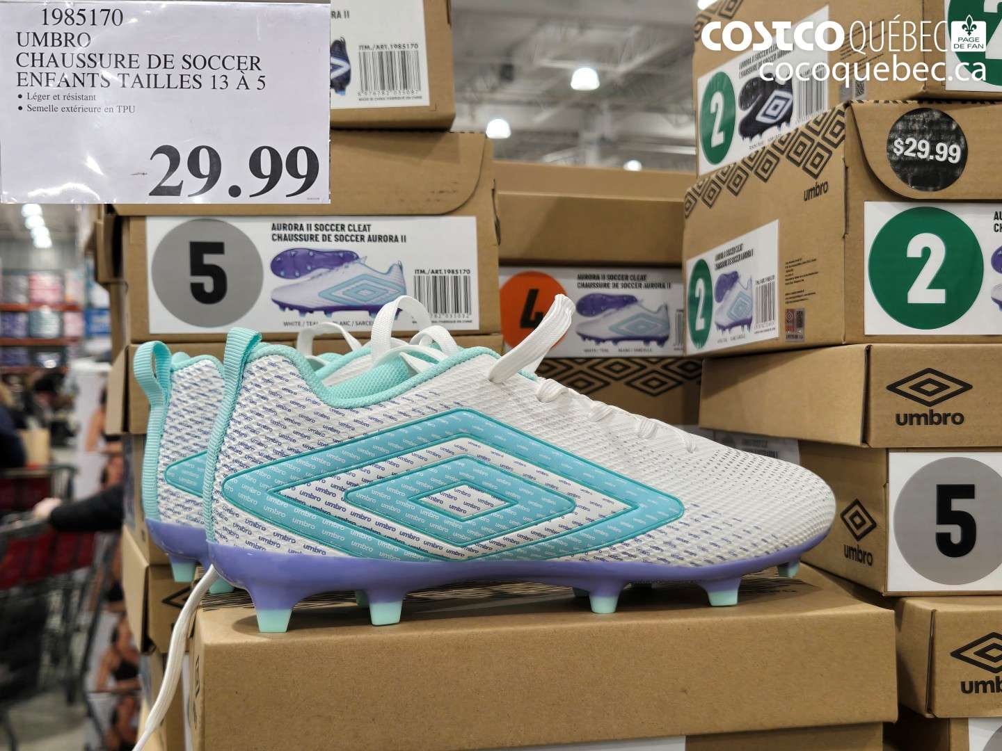 1985170 UMBRO CHAUSSURE DE SOCCER ENFANTS TAILLES 13 À 5 $29.99