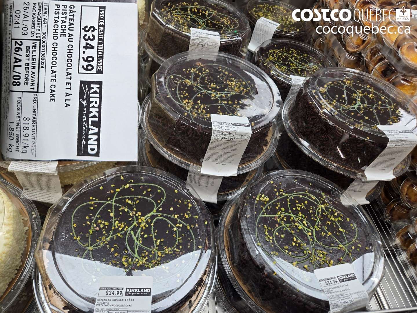 1982034 GÂTEAU AU CHOCOLAT ET À LA PISTACHE PISTACHIO $34.99