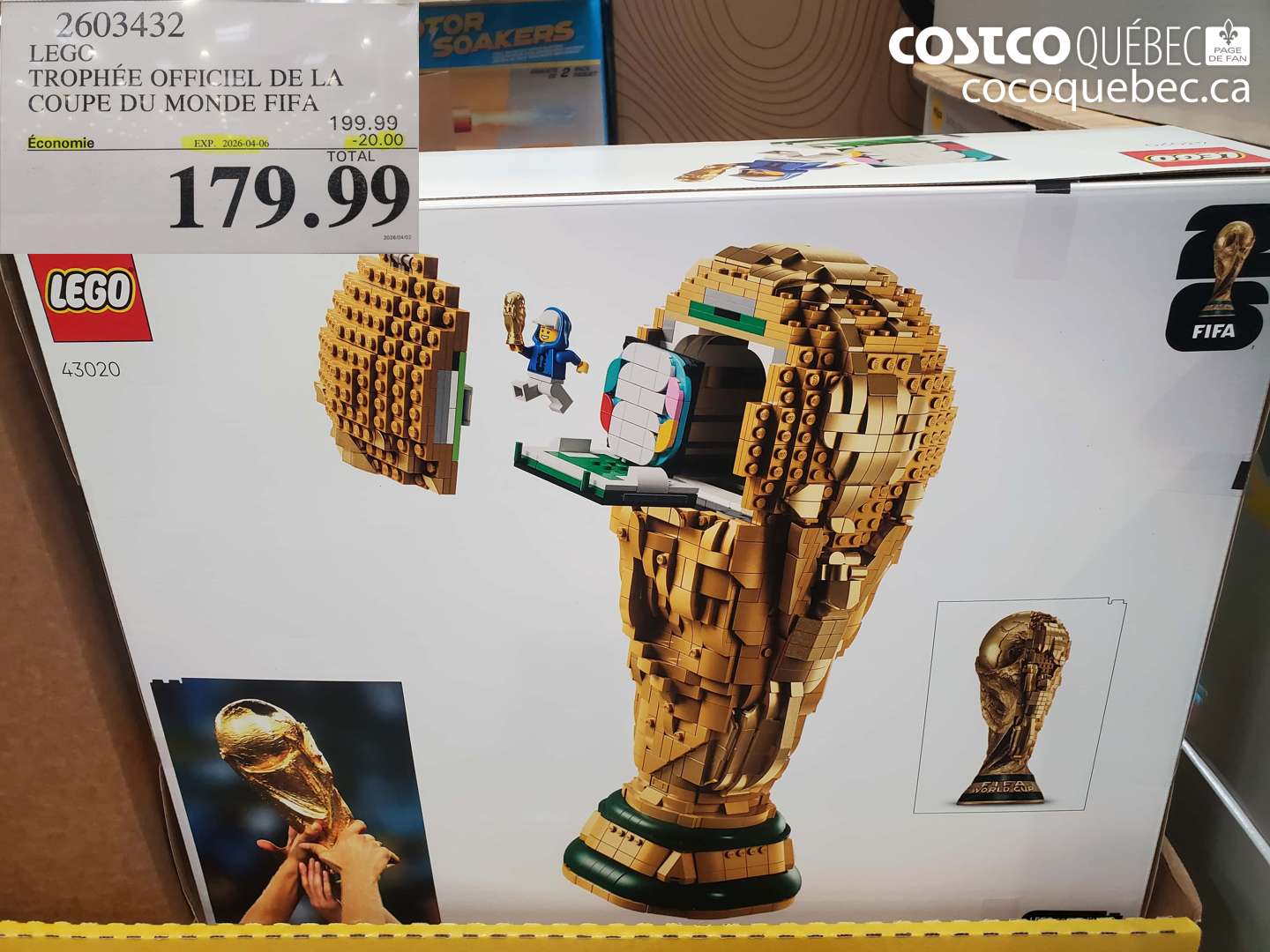 2603432 LEGO TROPHÉE OFFICIEL DE LA COUPE DU MONDE FIFA ($20.00 INSTANT SAVINGS EXPIRES ON 2026-04-06) $179.99