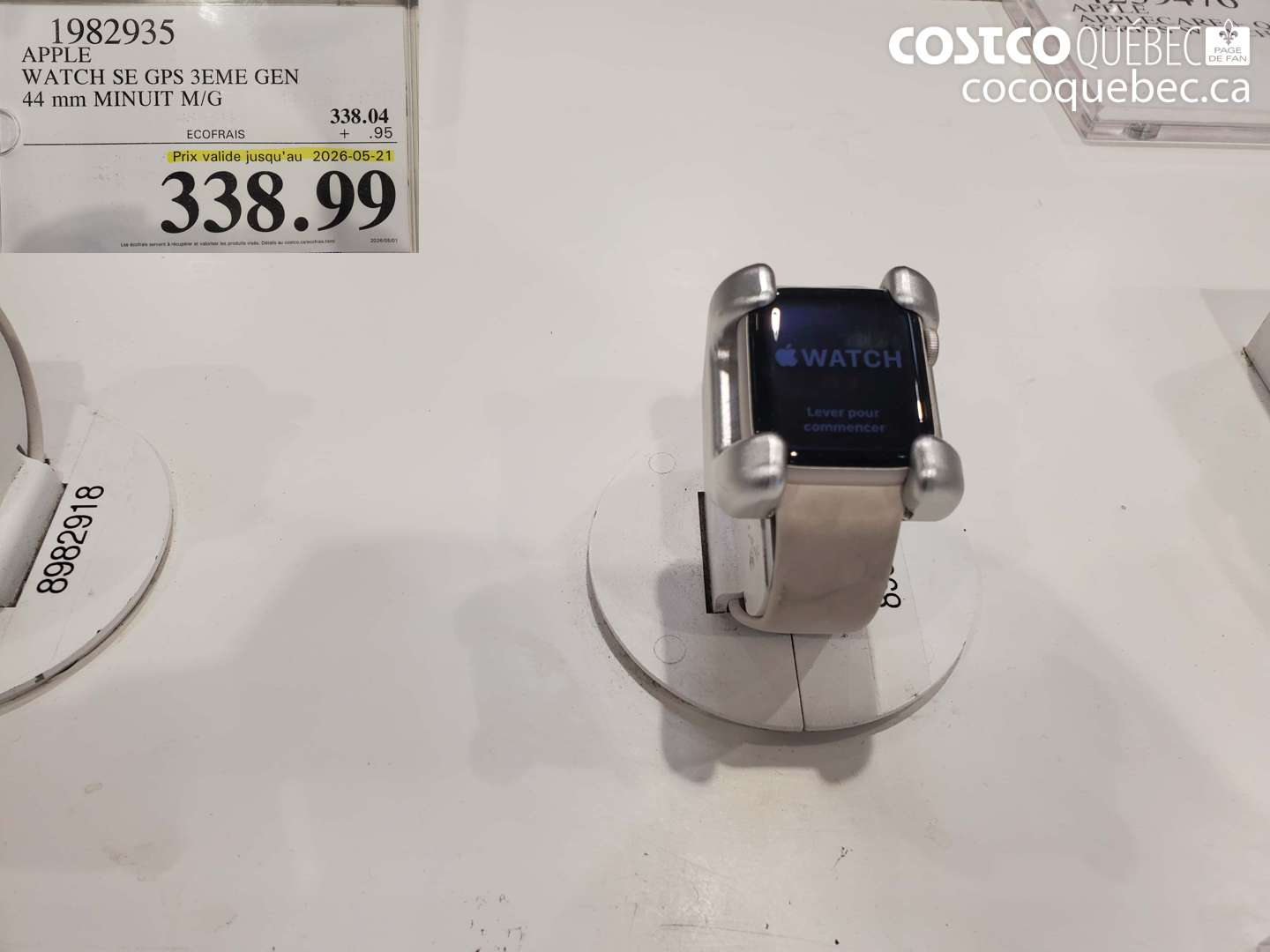 1982935 APPLE WATCH SE GPS 3EME GEN 44 MM MINUIT M/G (EXPIRES ON 2026-05-21) $338.99