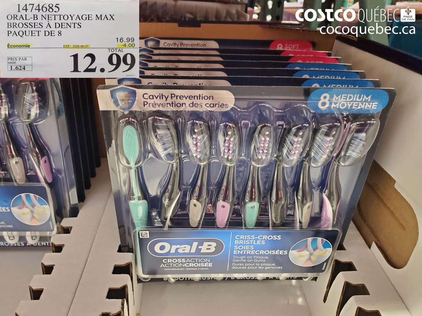 1474685 ORAL-B NETTOYAGE MAX BROSSES À DENTS PAQUET DE 8 ($4.00 INSTANT SAVINGS EXPIRES ON 2026-06-07) $12.99